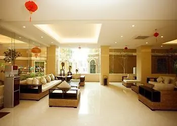 Spring Holiday Hotel Sanya 2*,